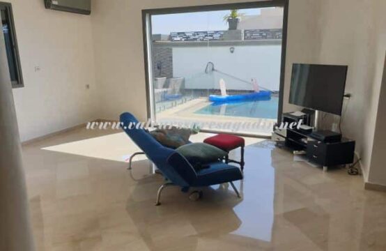 New villa with swimming pool and panoramic view