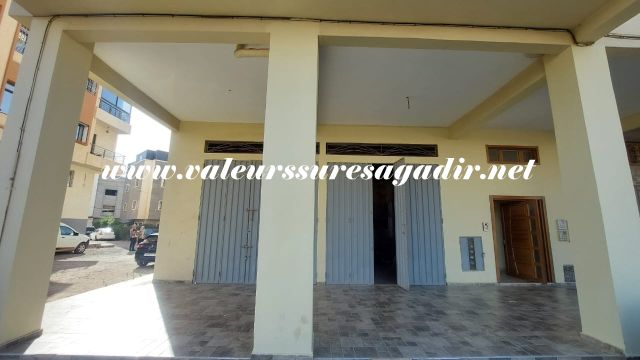 Local commercial à vendre