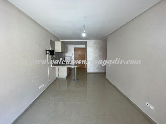 bel appartement -Résidence avec piscine -Hay EL Mohammadi